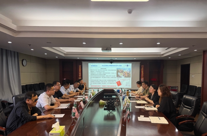 张芳总经理与新疆英吉沙县李国庆书记座谈交流